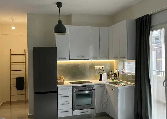 White Mint * Larissa